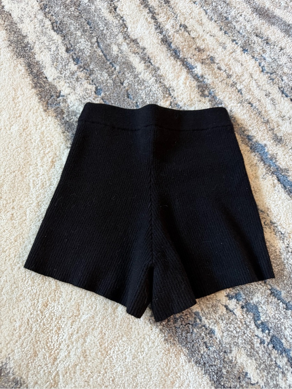 Black Women's High-Rise Knit Shorts